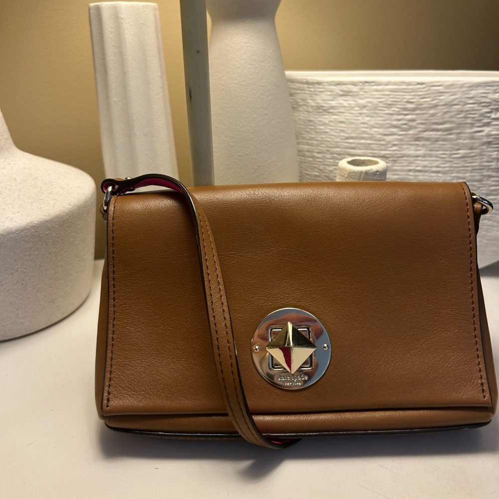 Kate Spade Tan Leather Crossbody with Star Turn-Lock
